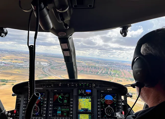 El piloto sobrevolando los cielos al sur de Madrid.